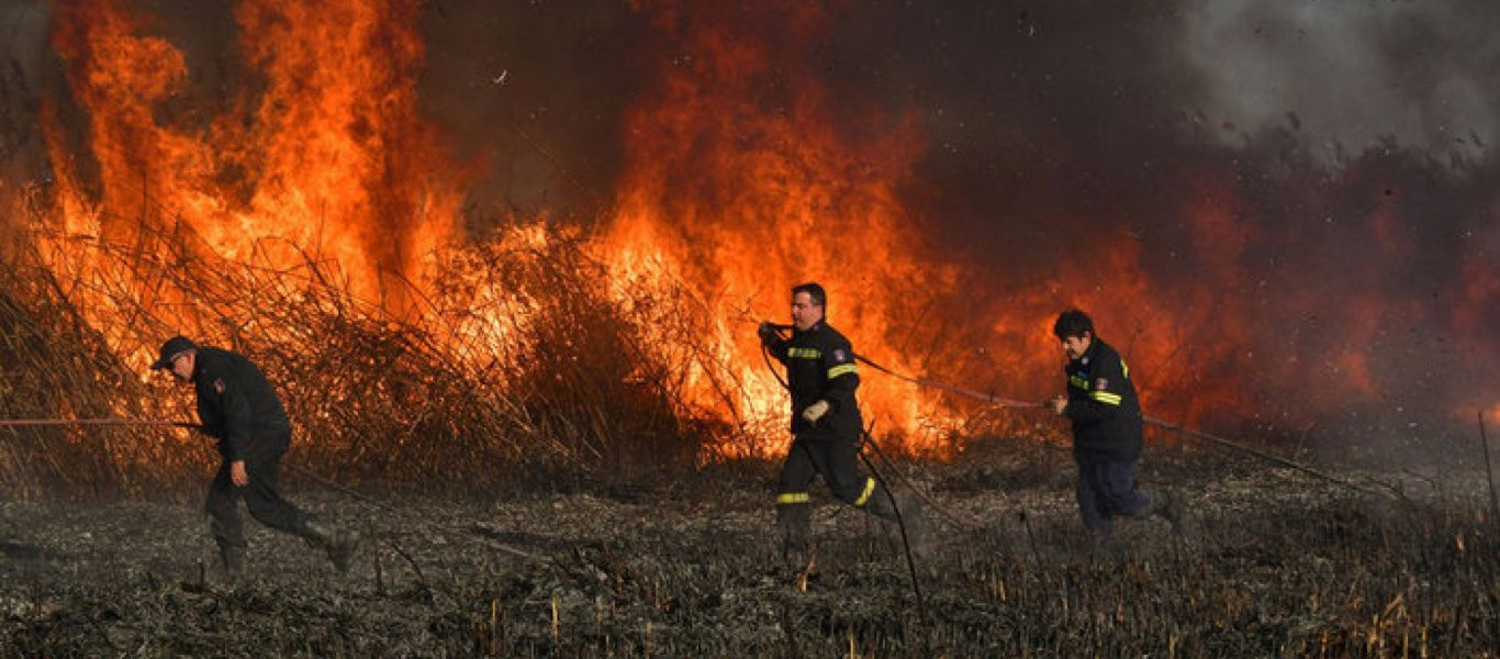 Τουρκία: Καίγονται οι παράκτιες επαρχίες